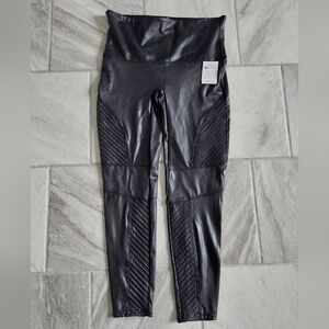 NWT SPANX Women's Plus Size Faux Leather Moto Leggings in Black 1X 20136P